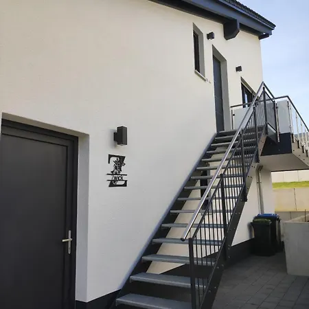 Luxuriouse, Moeblierte 2 Mit Separaten Eingang, Balkon Und Eigenem Parkplatz Vor Dem Eingang דירה Möhnesee