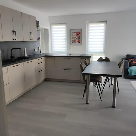 Luxuriouse, Moeblierte 2 Mit Separaten Eingang, Balkon Und Eigenem Parkplatz Vor Dem Eingang * Möhnesee