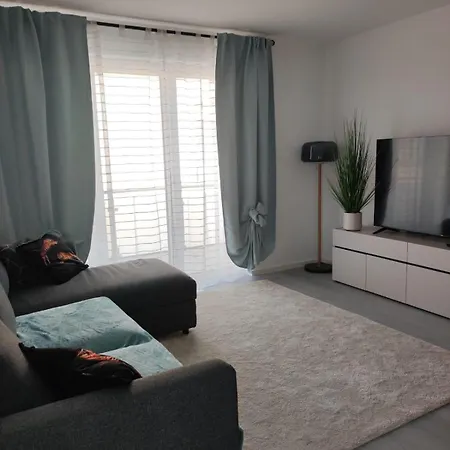 Luxuriouse, Moeblierte 2 Mit Separaten Eingang, Balkon Und Eigenem Parkplatz Vor Dem Eingang דירה Möhnesee